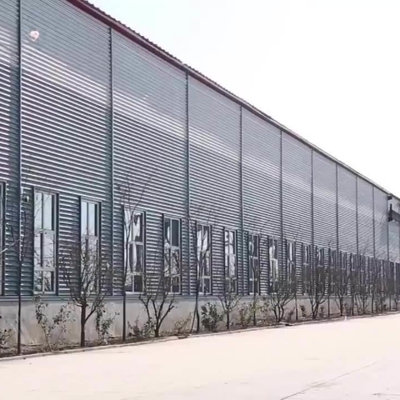 ساختمان مدرن ساختمانی فولادی پیش ساخته گودام کارگاه هواپیمای هواپیمای هواپیمای هواپیمایی و دفتر