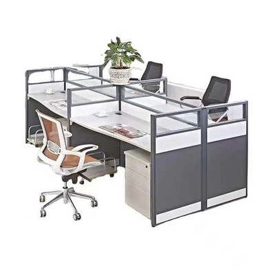 ISO9001 پارتیشن اداری مد پارتیشن دیوار شیشه ای 4 نفره اطاقک MFC جداکننده میز مدرن